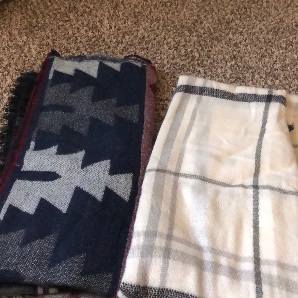 Blanket scarves